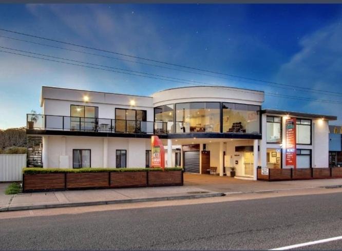 Heyfield Motel And Apartments Lakes Entrance Zewnętrze zdjęcie
